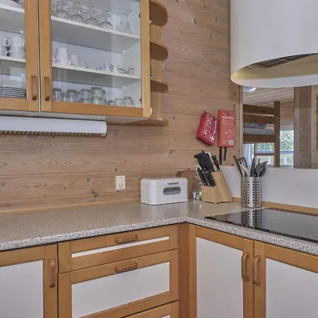 Tatil Evi Beautiful In With 4 Bedrooms, Sauna And Wifi