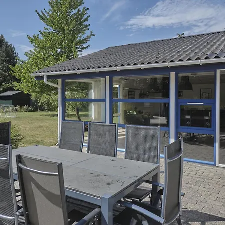 Beautiful In With 4 Bedrooms, Sauna And Wifi