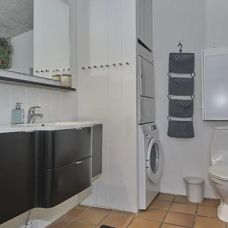 Beautiful In With 4 Bedrooms, Sauna And Wifi Tatil Evi *