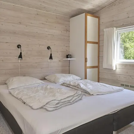 Tatil Evi Beautiful In With 4 Bedrooms, Sauna And Wifi Knebel